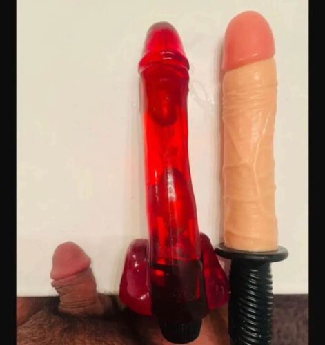 The left clit my ex got to ride. The right two I take balls deep!